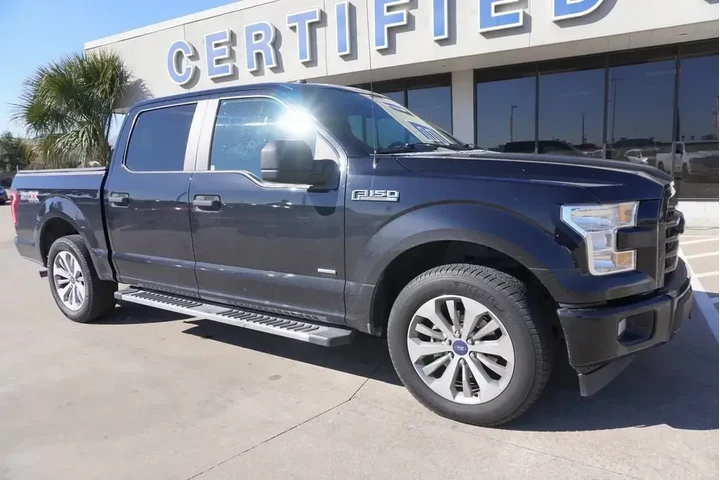 $19988 : Ford F-150 2017 4x2 XL 4dr S image 1