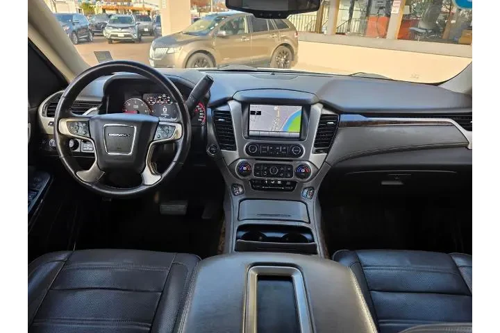 $17999 : GMC Yukon 2015 4x4 Denali 4d image 8