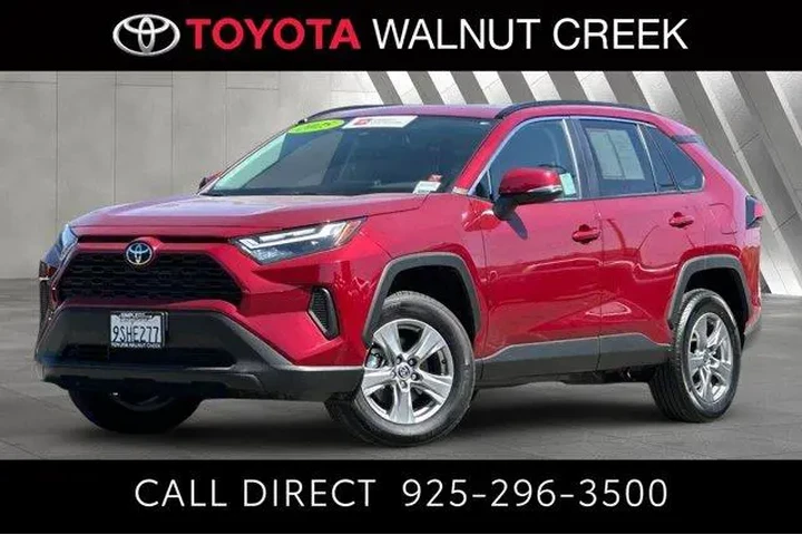 $35500 : Toyota RAV4 2025 AWD XLE 4dr image 1