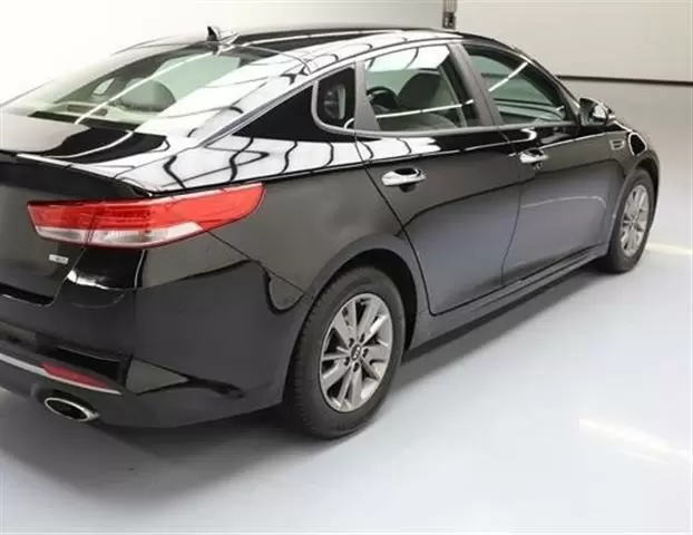 $5000 : 2016 Kia Optima LX Sedan 4D image 4