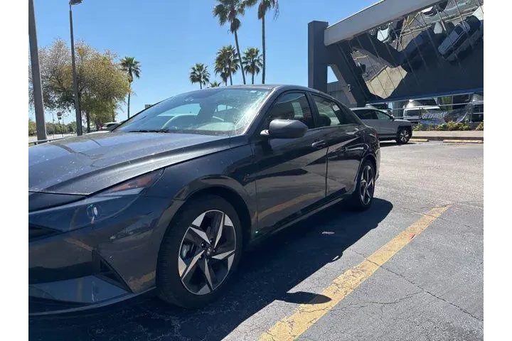 $18289 : Hyundai ELANTRA 2023 SEL 4dr image 3