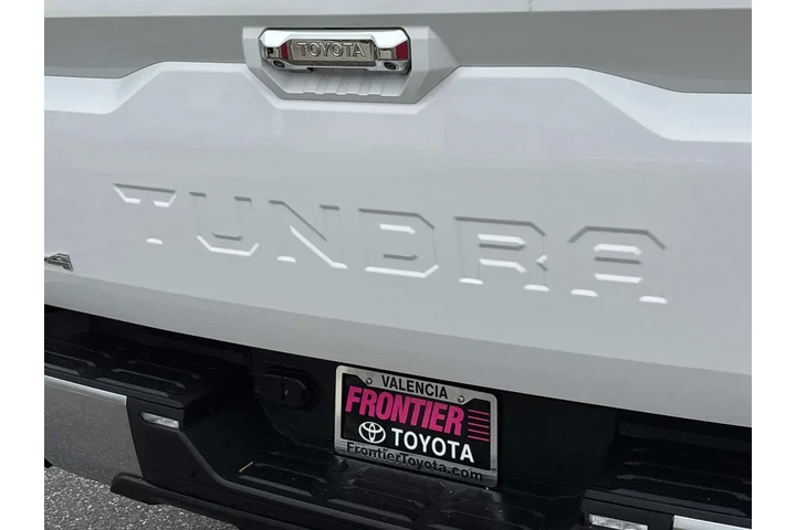$44190 : Toyota Tundra 2022 4x4 Limit image 6