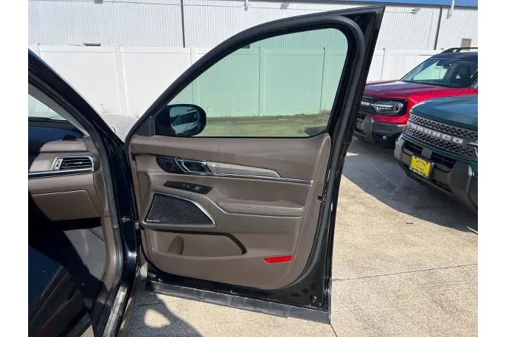 $28988 : Kia Telluride 2021 AWD SX 4d image 10