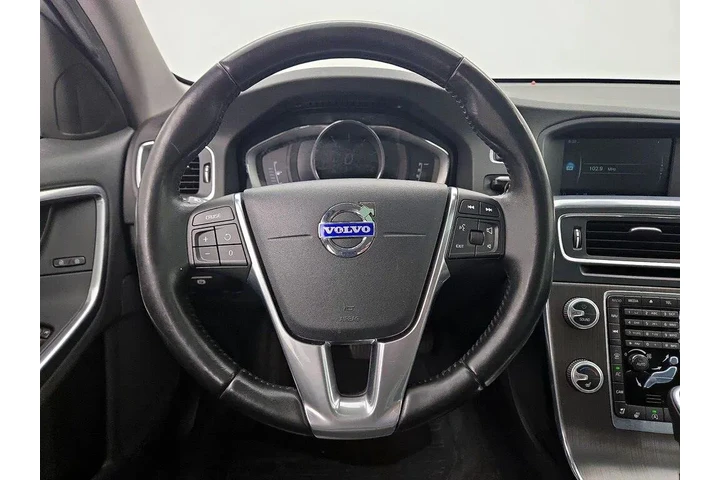 $13998 : Volvo V60 2016 T5 Drive-E Pr image 10