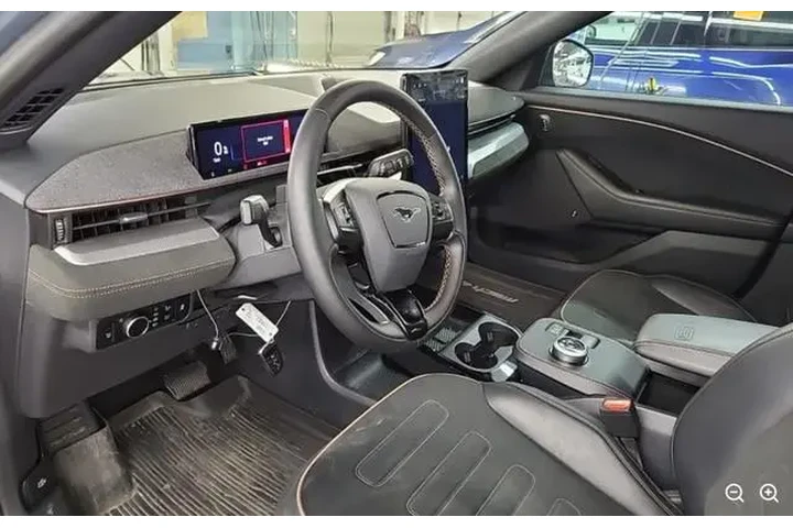 $39950 : Ford Mustang Mach-E 2023 AWD image 6