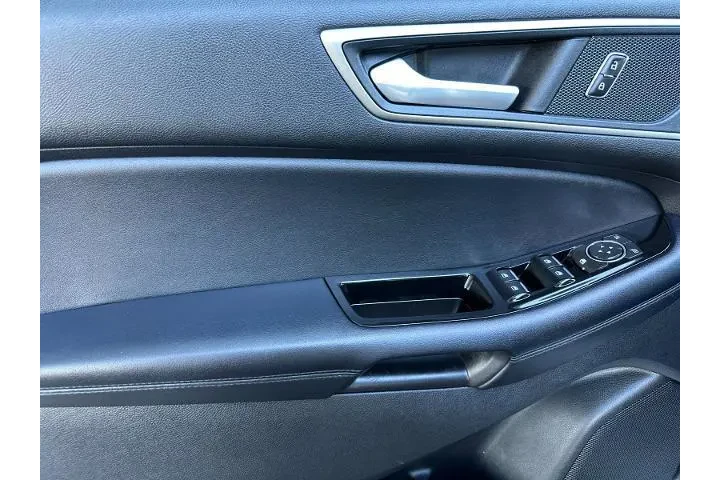 $9985 : Ford Edge 2018 SEL 4dr Cross image 10