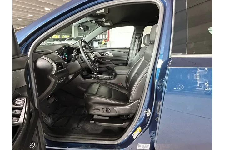 $32300 : Chevrolet Traverse 2023 4x4 image 5