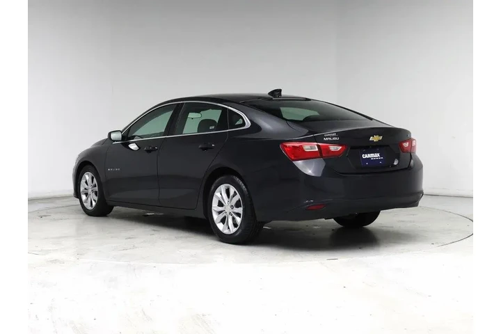 $17998 : Chevrolet Malibu 2023 LT 4dr image 2