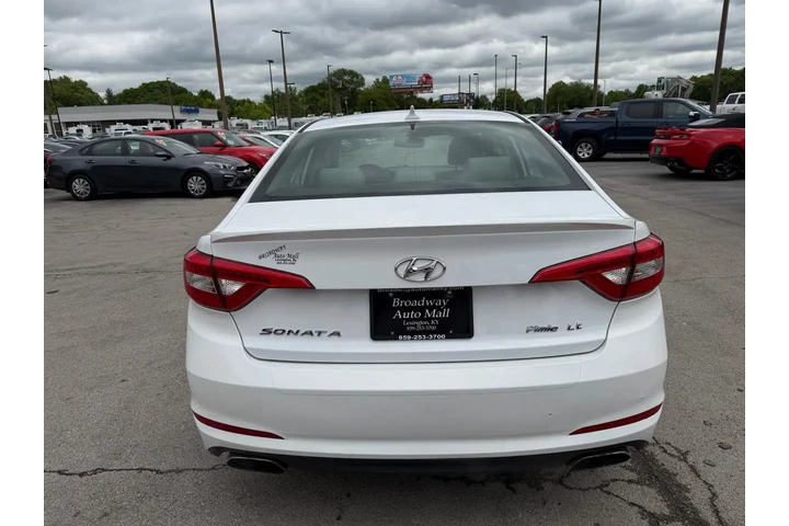$8980 : 2017 Sonata Limited image 3