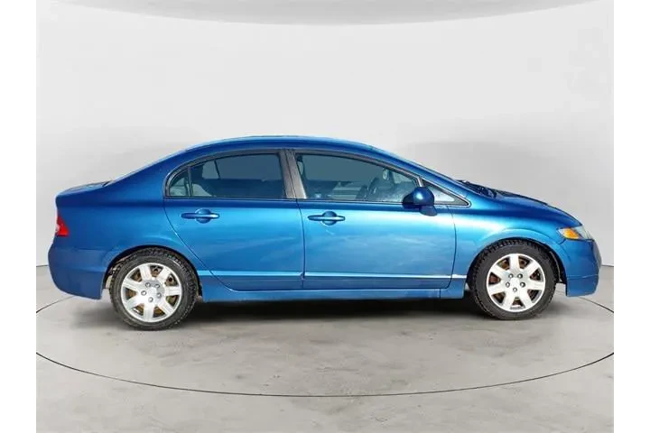 $8561 : Honda Civic 2009 LX 4dr Seda image 6