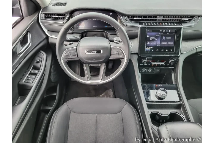 $31996 : Jeep Grand Cherokee 2024 4x4 image 6