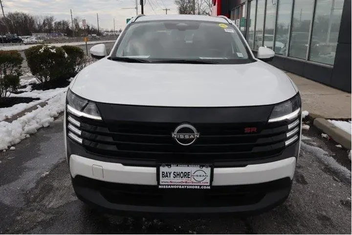 $21246 : Nissan Kicks 2025 AWD SR 4dr image 4