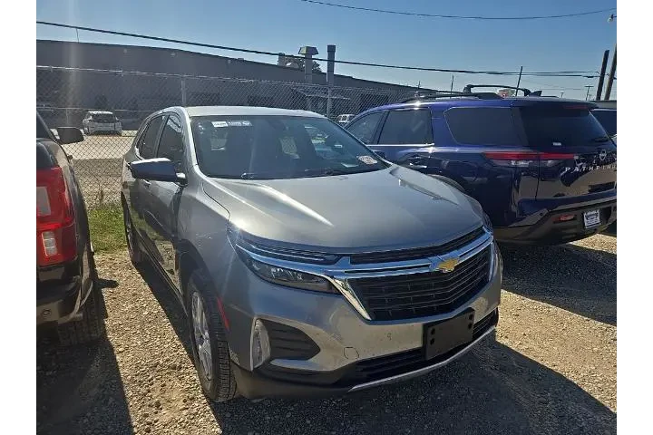 $22321 : Chevrolet Equinox 2024 4x4 L image 4