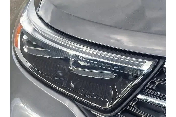 $33798 : Ford Explorer 2023 AWD XLT 4 image 9