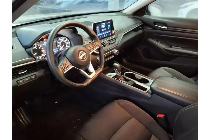 $24832 : Nissan Altima 2024 2.5 SV 4d image 9