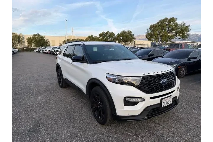 $34500 : Ford Explorer 2021 AWD ST 4d image 2