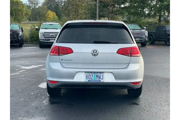 $10900 : Volkswagen e-Golf 2016 SEL P image 4