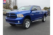 2017 RAM 1500 Tradesman Crew thumbnail