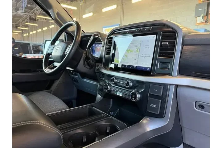 $29311 : Ford F-150 2021 4x4 XL 4dr S image 10