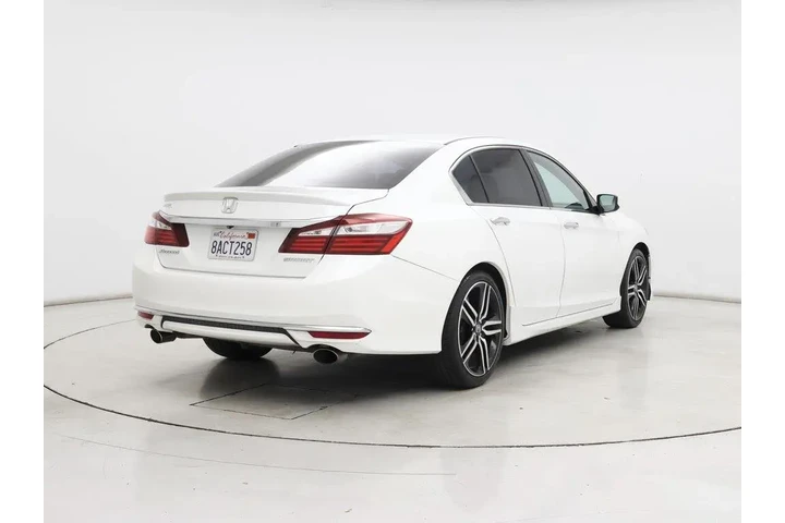 $18998 : Honda Accord 2017 Sport 4dr image 8