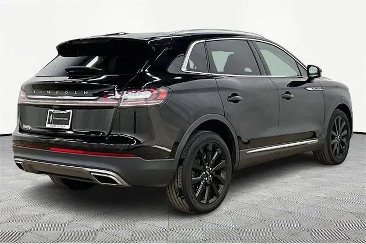 $39900 : Lincoln Nautilus 2023 AWD Re image 2