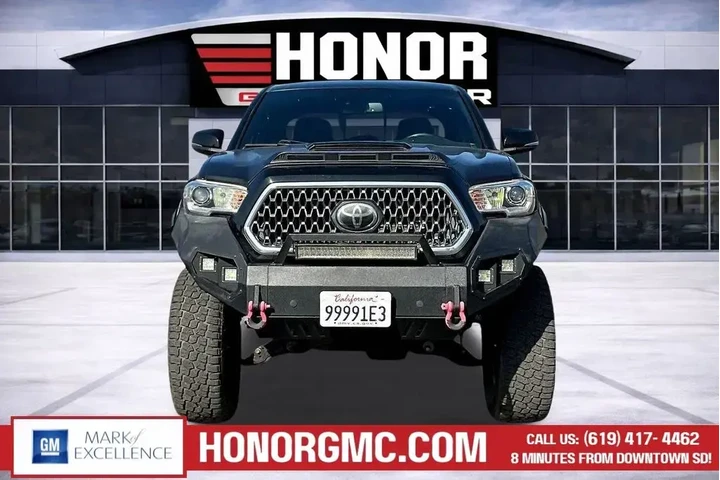 $26988 : Toyota Tacoma 2019 4x2 TRD S image 2