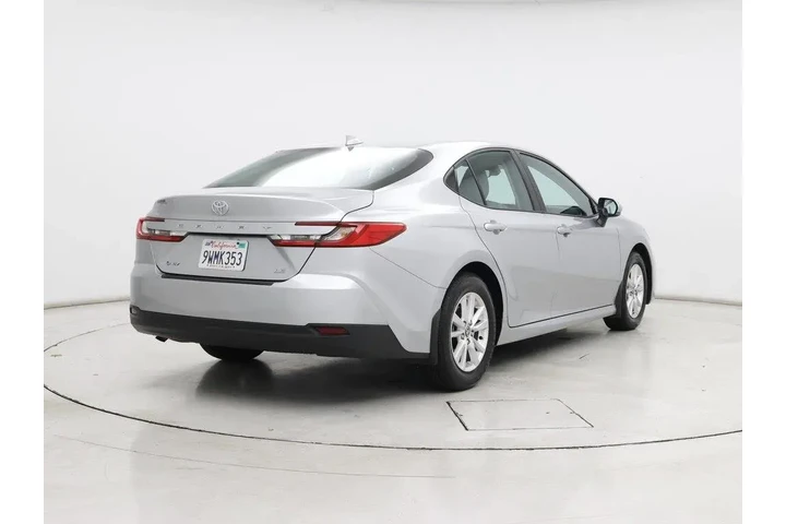 $29998 : Toyota Camry 2025 LE 4dr Sed image 8