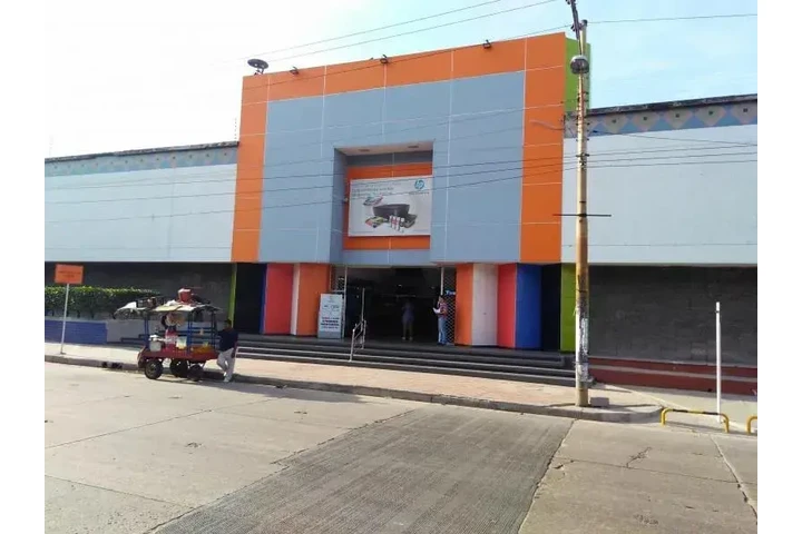 $1700000 : Local en Parque Central image 4