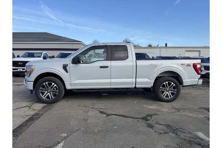 $38988 : Ford F-150 2022 4x4 XL 4dr S image 6