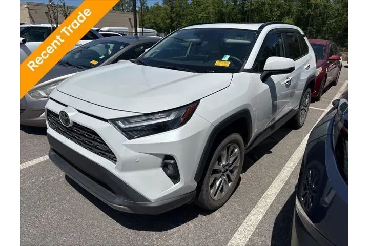 $31989 : Toyota RAV4 2023 Limited 4dr image 1