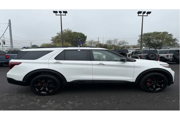 $39280 : Ford Explorer 2022 AWD ST 4d image 9