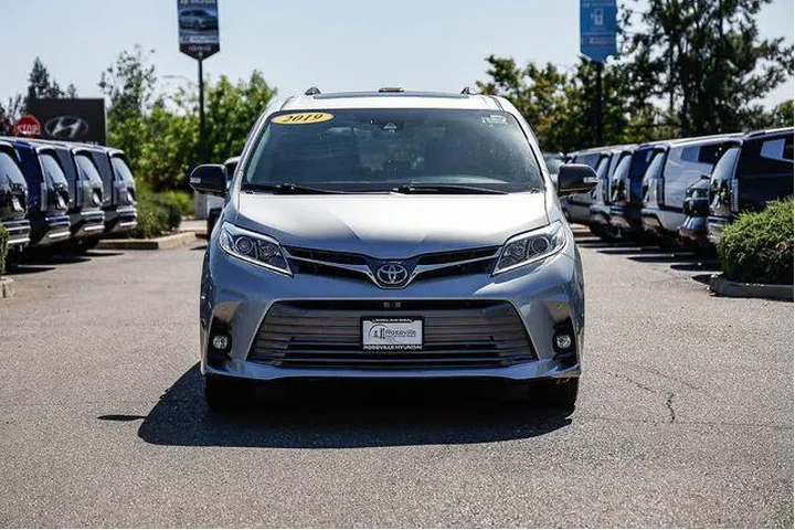 $28992 : Toyota Sienna 2019 AWD XLE 7 image 7