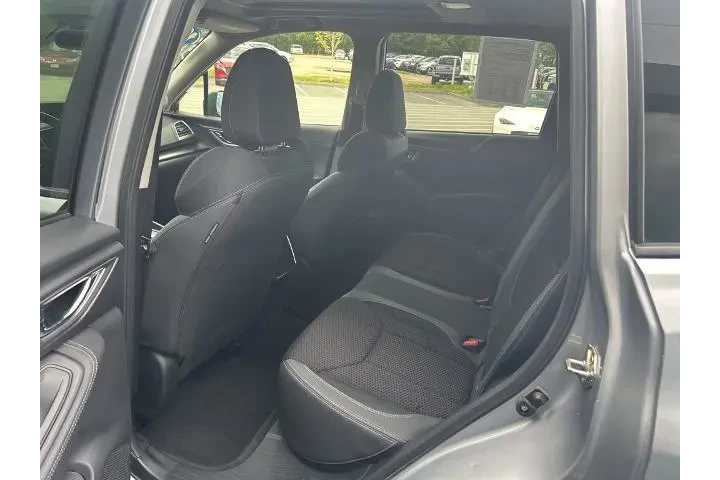 $18495 : Subaru Forester 2019 AWD Pre image 8