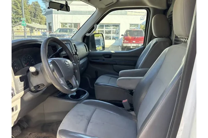 2013 NV 1500 S image 6