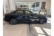 $27990 : Alfa Romeo Giulia 2022 AWD T thumbnail