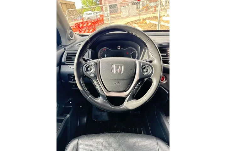 $17495 : 2017 Ridgeline RTL-T image 8