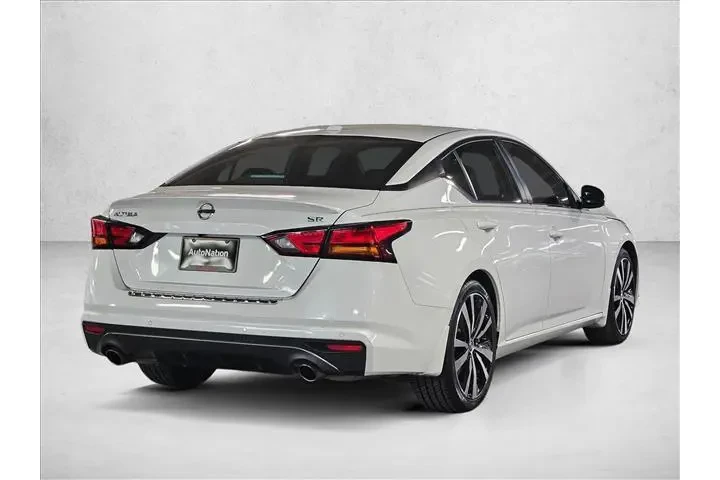 $17995 : Nissan Altima 2021 2.5 SR 4d image 5