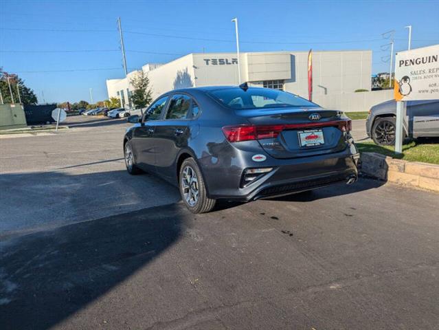 $14990 : 2021 Forte LXS image 4