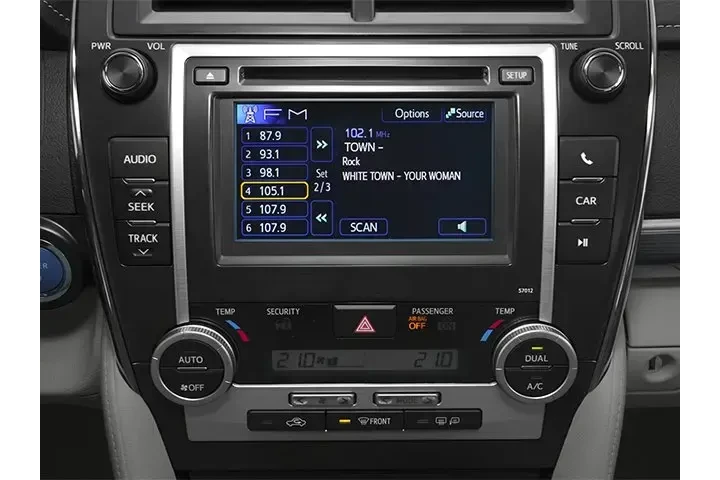 $11592 : Toyota Camry Hybrid 2014 SE image 9