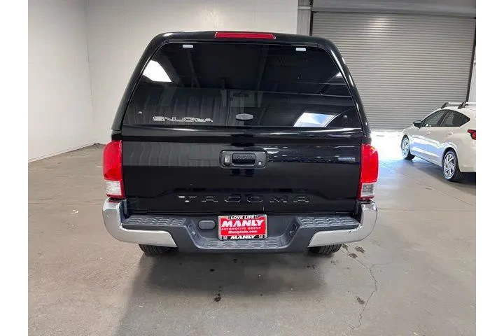 $22574 : Toyota Tacoma 2016 image 4