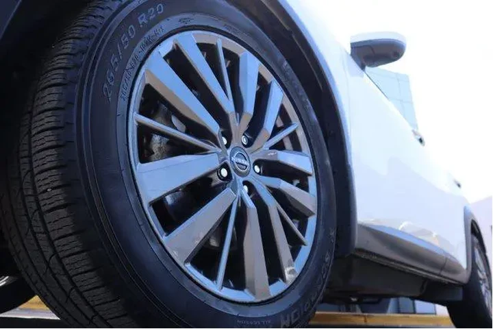 $27809 : Nissan Pathfinder 2022 AWD S image 9