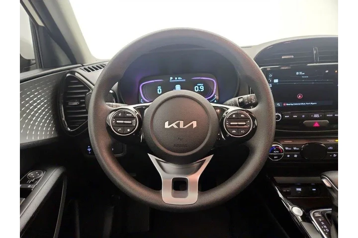 $18998 : Kia Soul 2024 S 4dr Crossove image 10