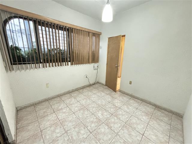 $4500 : OFICINAS EN RENTA EN ZAPOPAN image 2