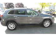$12900 : 2017 Cherokee Latitude thumbnail