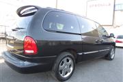 $4995 : 2000 Grand Caravan ES thumbnail