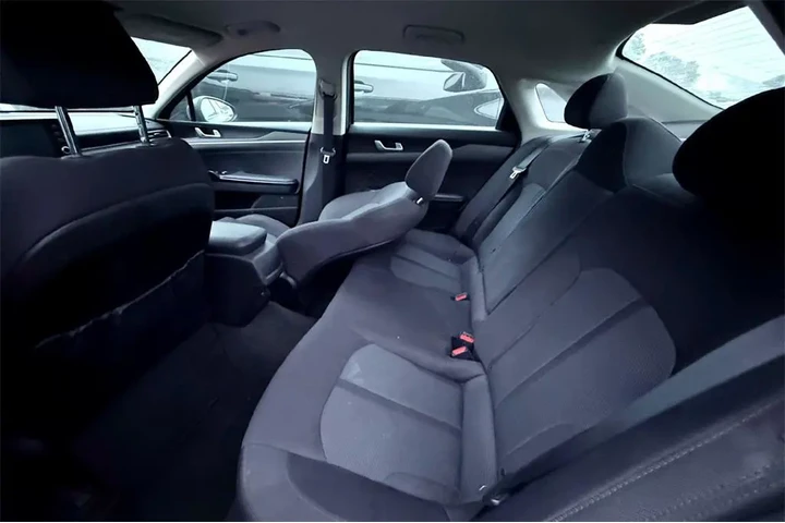 $20988 : Kia K5 2023 LXS 4dr Sedan image 9