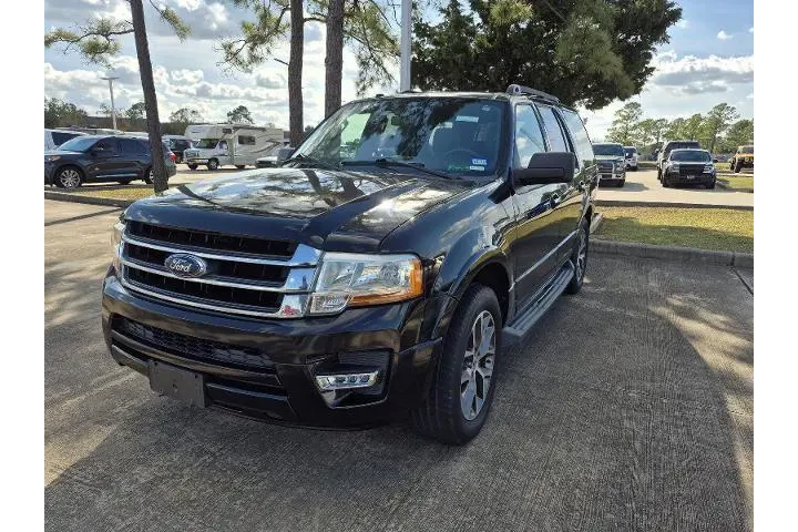 $21591 : Ford Expedition 2017 4x2 XLT image 1