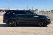 $21588 : Kia Sorento 2022 LX 4dr SUV thumbnail