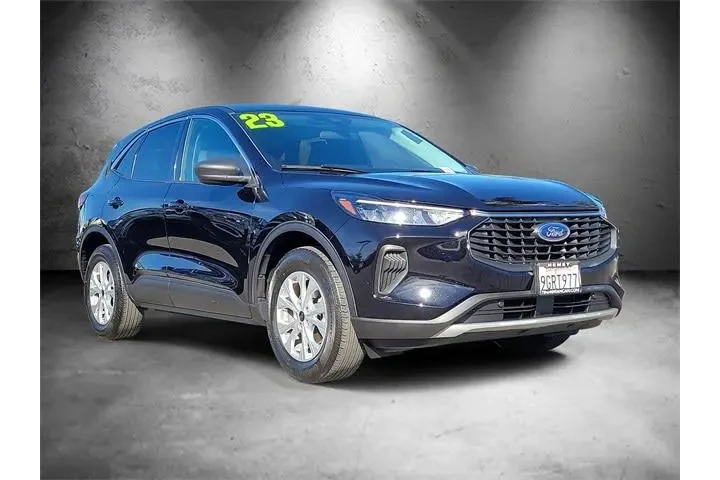 $21599 : Ford Escape 2023 AWD Active image 2