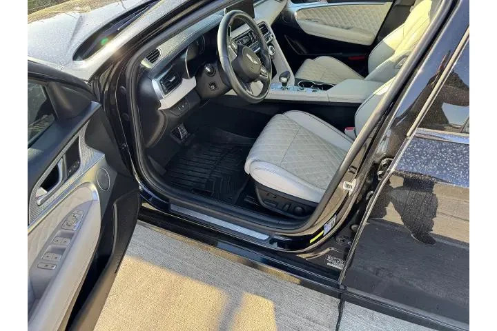 $34997 : Genesis G70 2022 3.3T Standa image 5